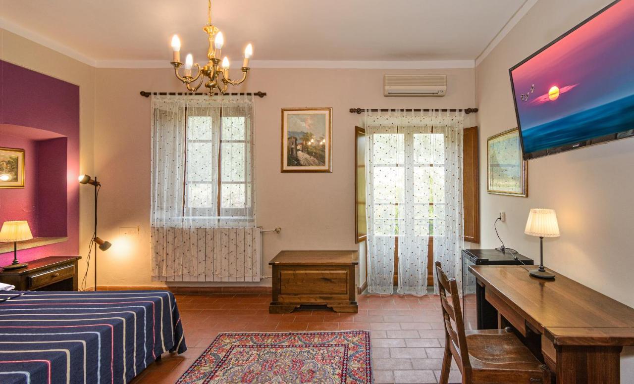 לוקה Hotel Villa Rinascimento מראה חיצוני תמונה