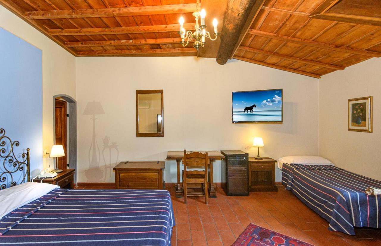 לוקה Hotel Villa Rinascimento מראה חיצוני תמונה